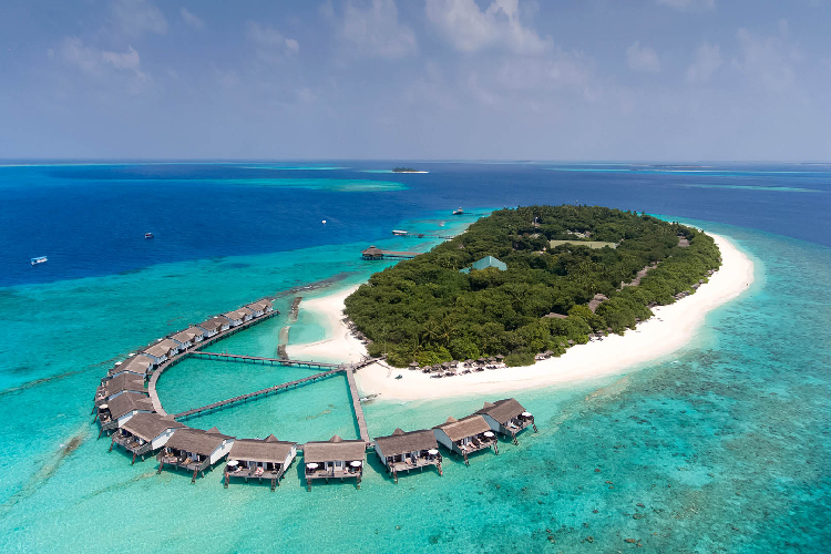 beach island maldives