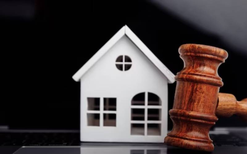 luxury property auctions