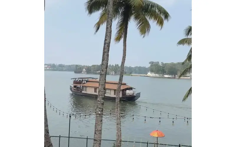 kerala travel agent